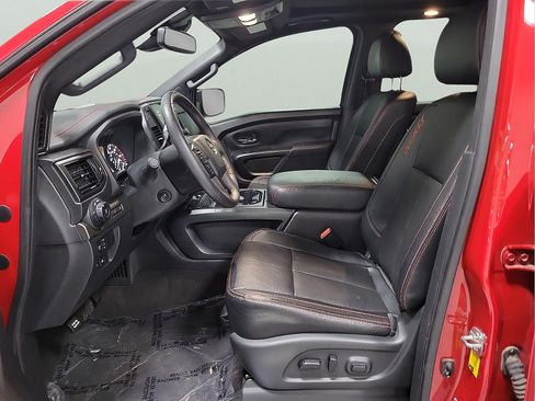 Used 2021 Nissan Titan PRO-4X w/ Pro-4x Convenience Package AWD/4WD image 13