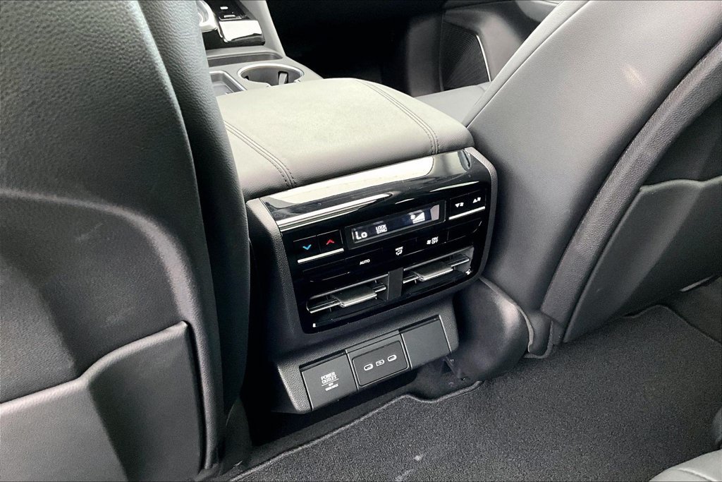 Certified 2025 Acura MDX SH-AWD image 29