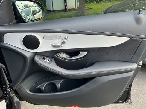 Used 2022 Mercedes-Benz GLC 300 4MATIC Coupe image 32