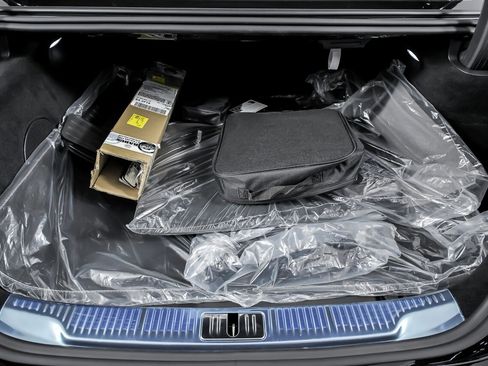 Used 2024 Mercedes-Benz S 63 AMG S image 21