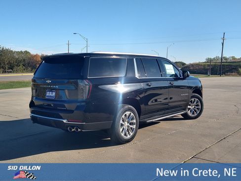 New 2026 Chevrolet Suburban Premier image 16