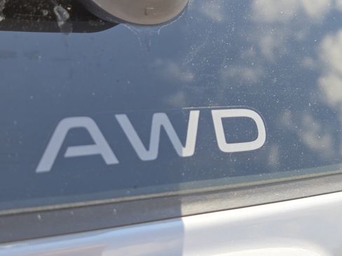 Used 2025 Honda CR-V EX-L image 10