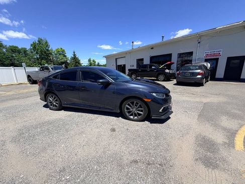 Used 2019 Honda Civic EX image 15