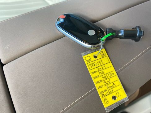 Used 2023 Mercedes-Benz EQS 580 4MATIC image 34