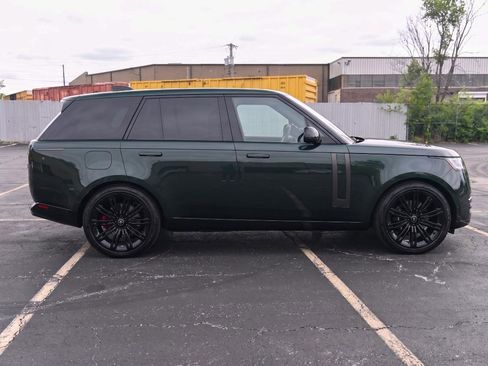 Used 2024 Land Rover Range Rover SE AWD/4WD image 5