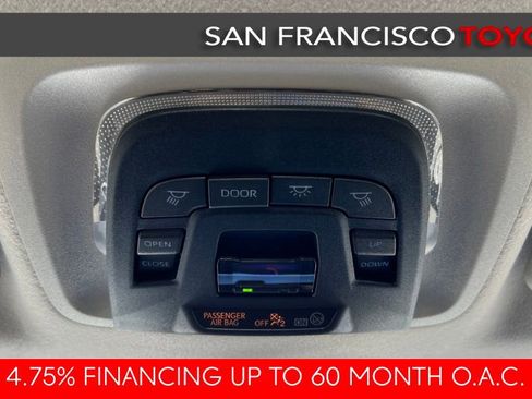 Certified 2023 Toyota Corolla XLE image 31