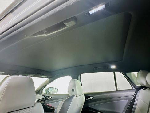 Used 2022 Volkswagen ID.4 Pro S image 26