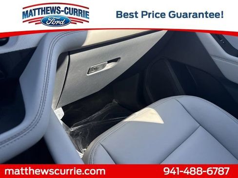 New 2026 Ford Explorer Active w/ Active Comfort Package image 24