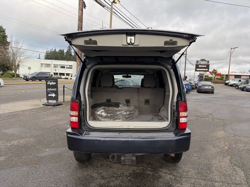 Used 2008 Jeep Liberty Sport w/ Popular Equipment Group image 8