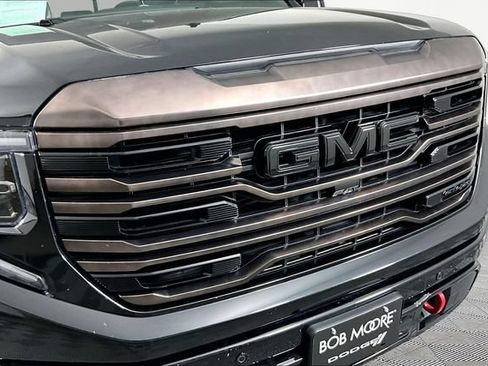 Used 2022 GMC Sierra 1500 AT4X AWD/4WD image 30