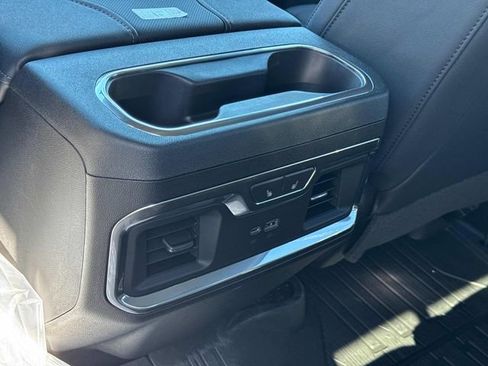 New 2026 GMC Sierra 1500 SLT w/ SLT Convenience Package image 20