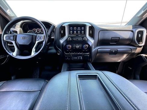 Used 2021 Chevrolet Silverado 1500 LT Trail Boss w/ Convenience Package II AWD/4WD image 21