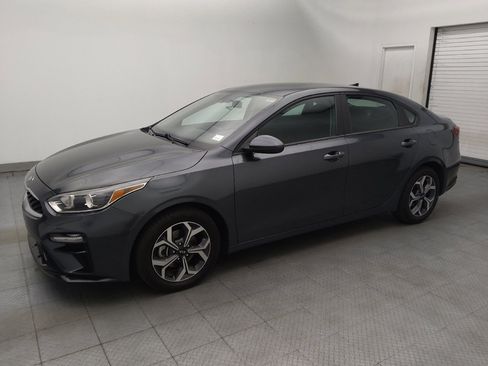 Used 2021 Kia Forte LXS FWD image 2