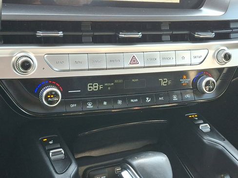 Used 2023 Kia Telluride S w/ S Sunroof Package AWD/4WD image 16