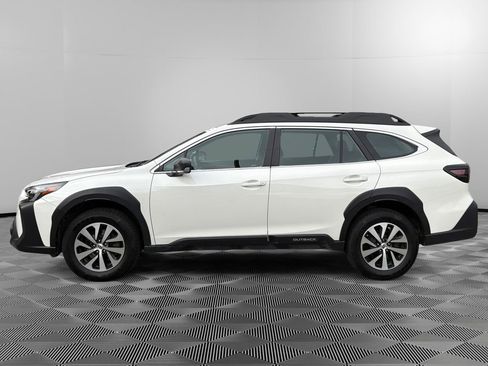 Certified 2024 Subaru Outback image 4