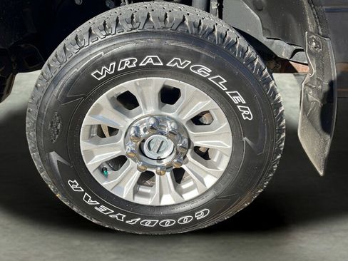 Used 2021 Ford F350 XLT w/ XLT Value Package image 14