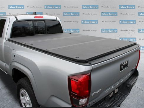 Used 2023 Toyota Tacoma SR image 9