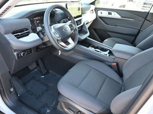 New 2026 Ford Explorer Active image 47