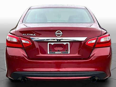 Used 2017 Nissan Altima 2.5 S w/ Power Driver Seat Package FWD image 5