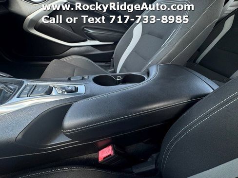 Used 2019 Chevrolet Camaro LT RWD image 12