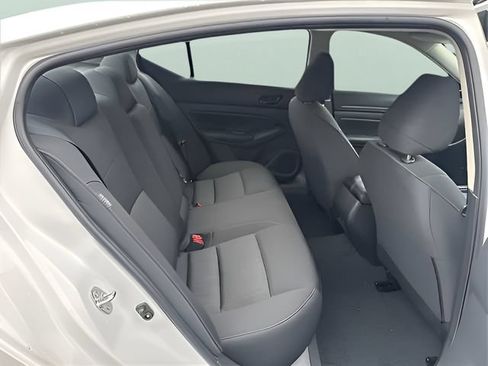 Certified 2025 Nissan Altima 2.5 S FWD image 9