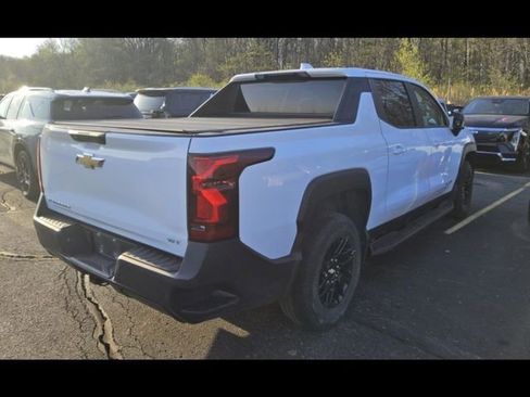 Used 2024 Chevrolet Silverado EV W/T AWD/4WD image 2