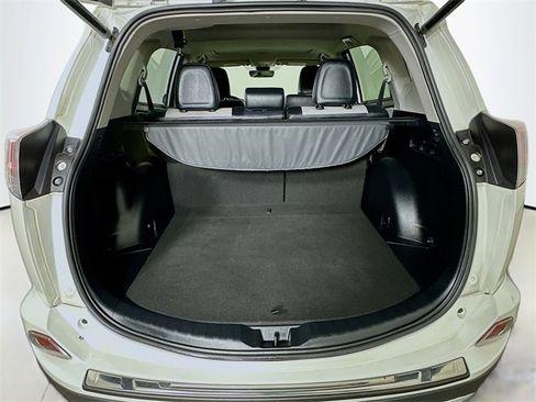Used 2017 Toyota RAV4 Limited image 30