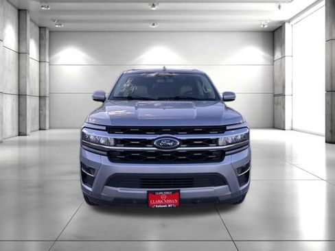 Used 2024 Ford Expedition Limited image 2