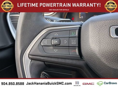 Used 2023 Jeep Grand Cherokee L Laredo AWD/4WD image 28