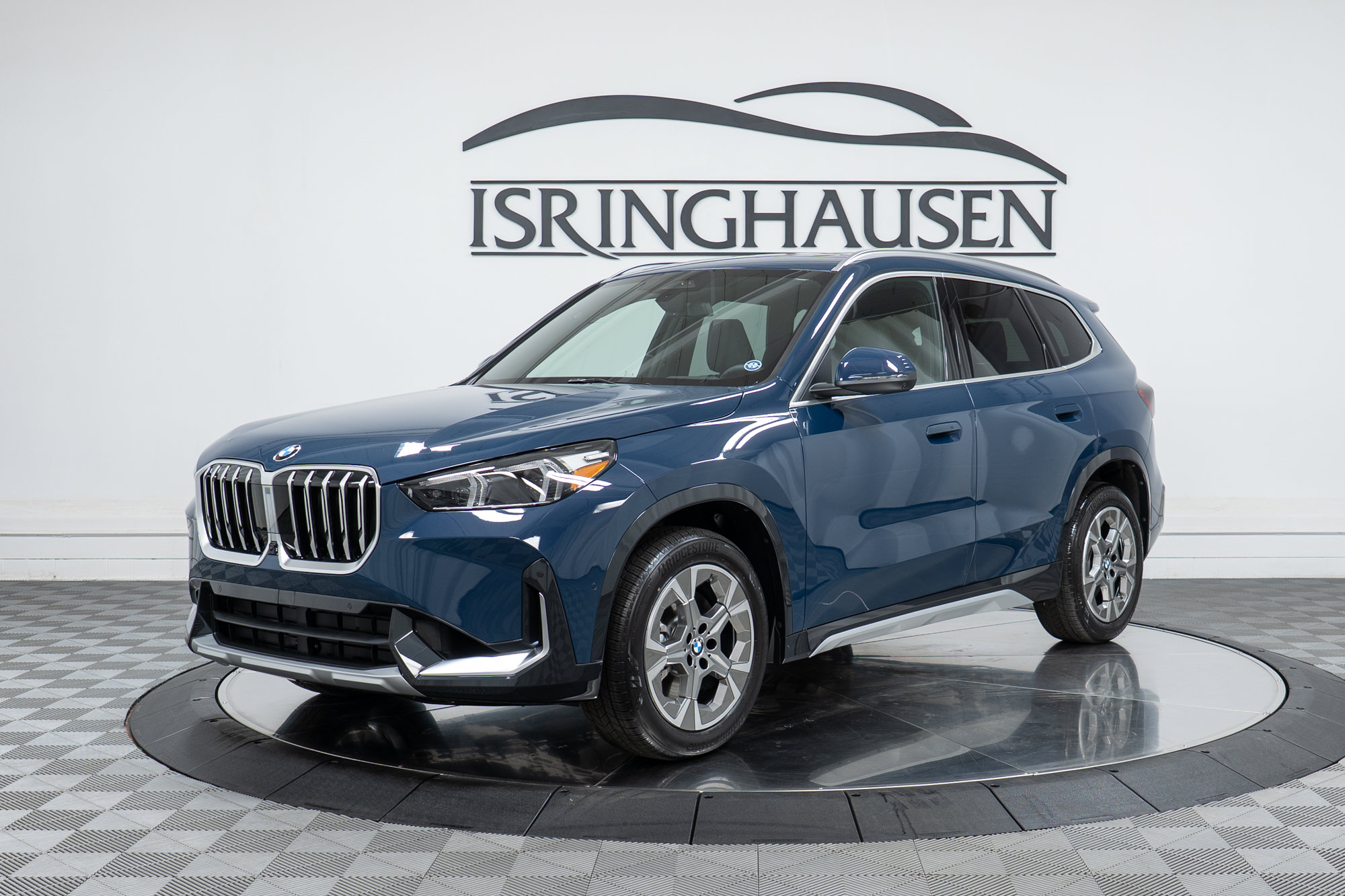 Used 2026 BMW X1 xDrive28i w/ Technology Package AWD/4WD image 1