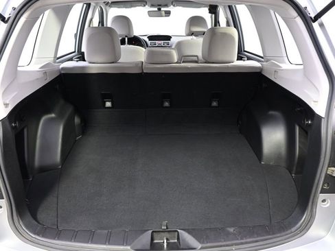 Used 2018 Subaru Forester 2.5i w/ Alloy Wheel Package image 19