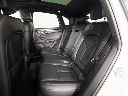 New 2026 Porsche Macan S image 32