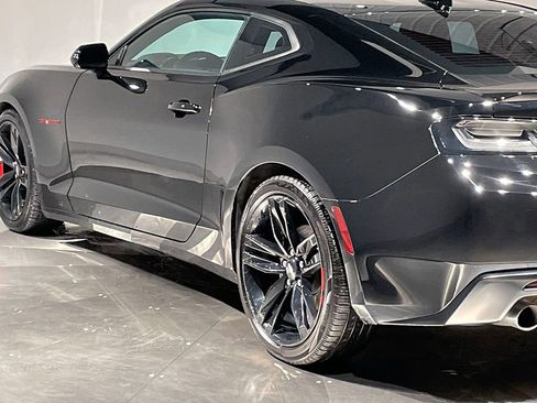 Used 2018 Chevrolet Camaro LT w/ Redline Edition image 32
