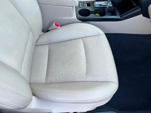 Used 2017 Subaru Outback 2.5i Limited AWD/4WD image 48