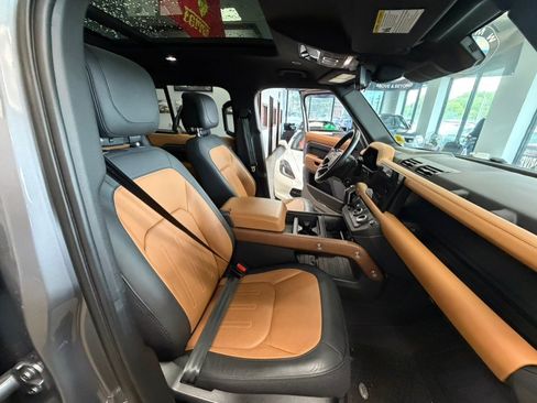 Used 2024 Land Rover Defender 110 X AWD/4WD image 39