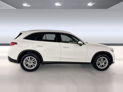 Certified 2026 Mercedes-Benz GLC 300 image 8