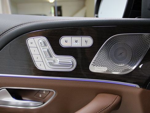 Used 2024 Mercedes-Benz GLE 450 4MATIC w/ AMG Line Exterior image 20