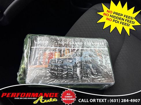 Used 2020 Jeep Grand Cherokee Laredo image 17