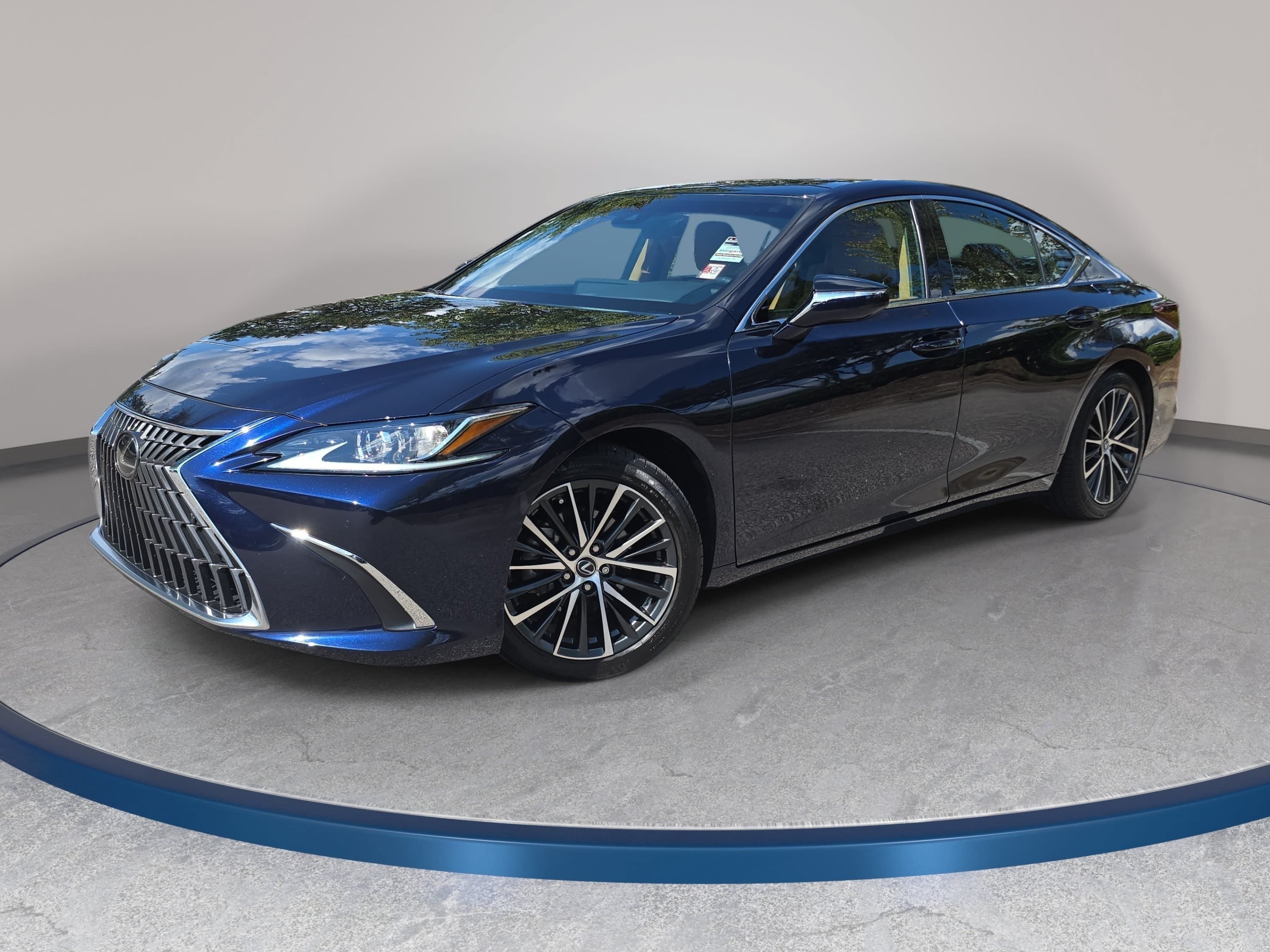 Used 2025 Lexus ES 350 w/ Premium Package FWD image 1