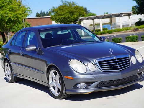 Used 2009 Mercedes-Benz E 350 Sedan image 6