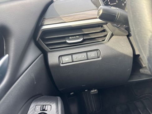 Used 2025 Nissan Altima 2.5 SV image 34