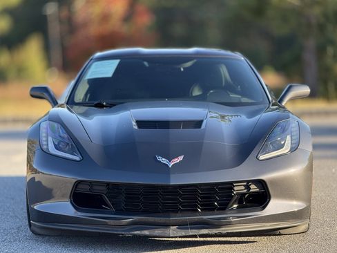 Used 2014 Chevrolet Corvette Base image 2