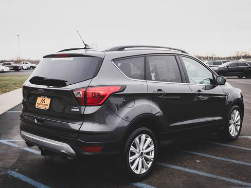 Used 2019 Ford Escape SEL image 34