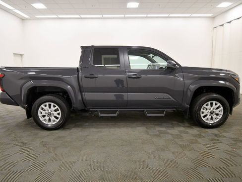 Used 2024 Toyota Tacoma SR5 image 9
