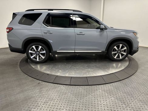 Used 2023 Honda Pilot Touring image 15