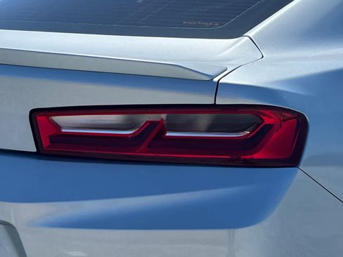 Used 2017 Chevrolet Camaro LT RWD image 36