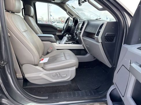 Used 2018 Ford F150 Lariat w/ Equipment Group 502A Luxury image 10