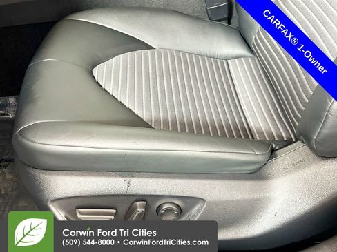 Used 2024 Toyota Camry SE image 22