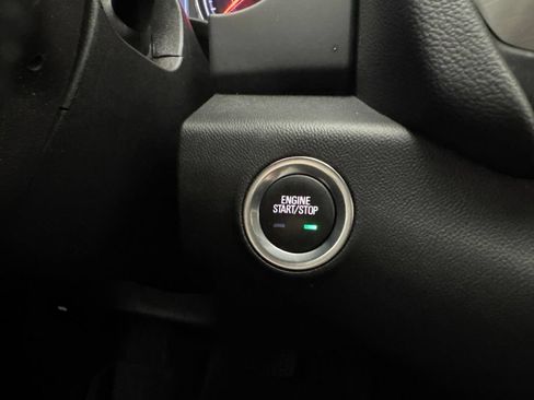 Used 2023 GMC Terrain SLE w/ Driver Convenience Package FWD image 28
