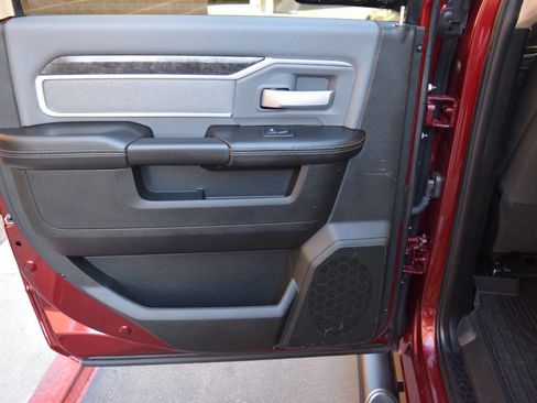 Used 2020 RAM 2500 Big Horn w/ Level 1 Equipment Group image 17